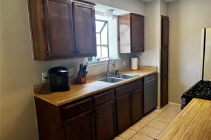 407 Hillside Dr, Round Rock, TX 78681 - Photo 11