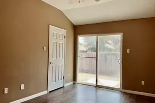 8605 Talyne Chaise Cir, Austin, TX 78729 - Photo 9