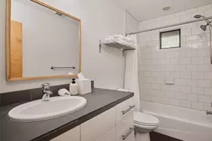 2002 E 13th St, Austin, TX 78702 - Photo 25