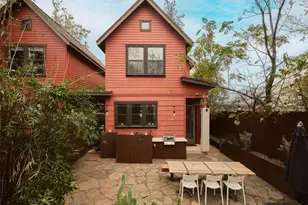 2002 E 13th St, Austin, TX 78702 - Photo 5