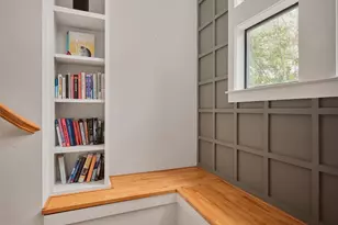 2002 E 13th St, Austin, TX 78702 - Photo 17