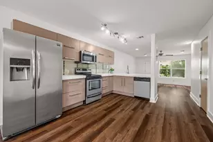 1101 Grove Blvd, Austin, TX 78741 - Photo 9
