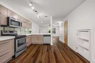 1101 Grove Blvd, Austin, TX 78741 - Photo 11