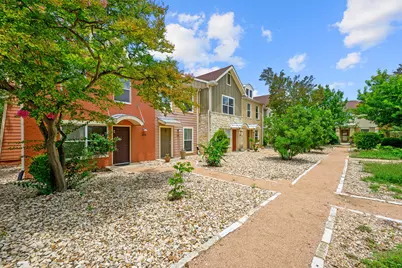 1101 Grove Boulevard #208, Austin, TX 78741 - Photo 5