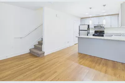 711 W 32nd Street #106, Austin, TX 78705 - Photo 5