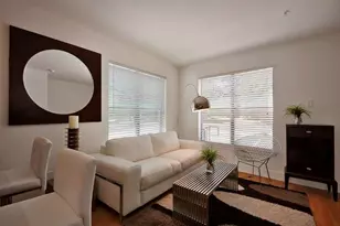 711 W 32nd St, Austin, TX 78705 - Photo 3