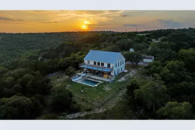 117 Point Road, Fredericksburg, TX 78624 - Photo 1
