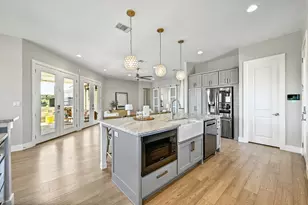 105 Willow Hill Dr, Georgetown, TX 78633 - Photo 13