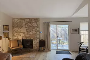 911 Sirocco Dr, Austin, TX 78745 - Photo 5