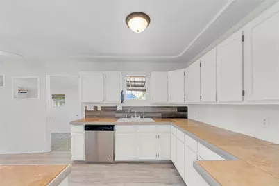 20235 Engelmann Lane, Manor, TX 78653 - Photo 7