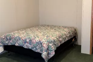 113 Valley Ln, Smithville, TX 78957 - Photo 13