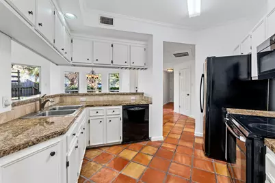 5711 Taylor Draper Cove #B, Austin, TX 78759 - Photo 15