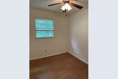 1107-6 N Pine Street #6, Bastrop, TX 78602 - Photo 5