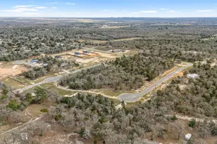 153 Las Alturas Dr, Elgin, TX 78621 - Photo 5