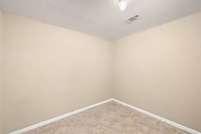 1306 W Cameron Avenue, Rockdale, TX 76567 - Photo 19