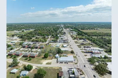 1306 W Cameron Avenue, Rockdale, TX 76567 - Photo 29