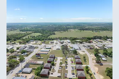 1306 W Cameron Avenue, Rockdale, TX 76567 - Photo 27