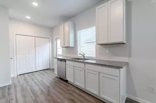 207 Everglades Dr, Kyle, TX 78640 - Photo 7