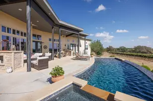 1758 Lincoln Smith Rd, Round Mountain, TX 78663 - Photo 31