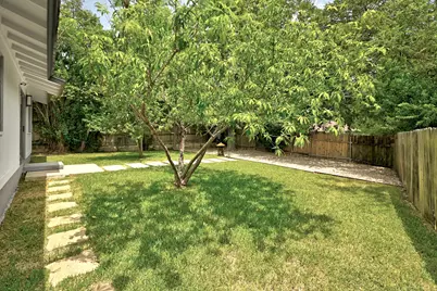 6609 Branchwood Drive, Austin, TX 78744 - Photo 25