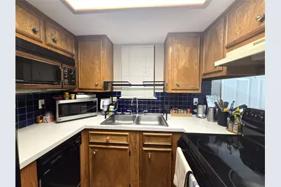 706 W 22nd Street #307, Austin, TX 78705 - Photo 13