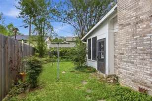 2902 Dover Pl, Austin, TX 78757 - Photo 29