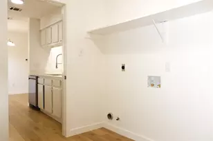 1106 August Dr, Austin, TX 78753 - Photo 15