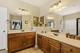 1610 Hidden Springs Path, Round Rock, TX 78665 - Photo 9