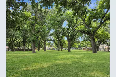 130 Milagros, Seguin, TX 78155 - Photo 7