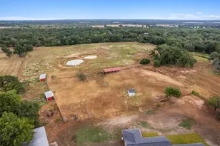 1037 Western Hills Rd, Rockdale, TX 76567 - Photo 5