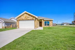1516 Stonecrests Dr, Granite Shoals, TX 78654 - Photo 1