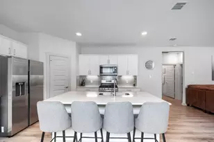233 New Hampton Wy, San Marcos, TX 78666 - Photo 5