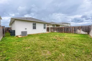 233 New Hampton Wy, San Marcos, TX 78666 - Photo 21