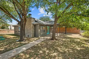 1601 West Ln, Austin, TX 78732 - Photo 3