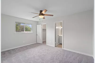 2532 Chaparral Trail, Austin, TX 78744 - Photo 11