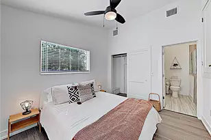 5314 Downs Dr, Austin, TX 78721 - Photo 9