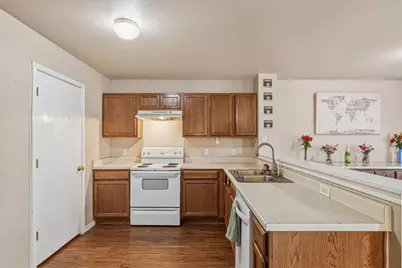 12705 Saint Mary Drive, Manor, TX 78653 - Photo 11