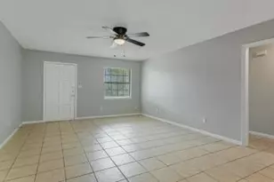 403 Edmond St, Taylor, TX 76574 - Photo 9