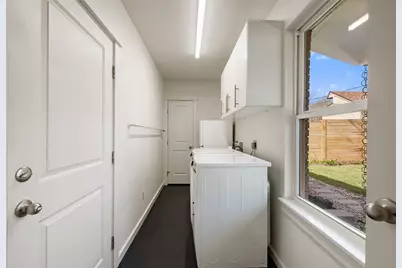 5507 Mapleleaf Drive, Austin, TX 78723 - Photo 29