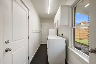 5507 Mapleleaf Dr, Austin, TX 78723 - Photo 29