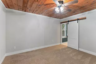 1217 Fairground St, Taylor, TX 76574 - Photo 23