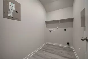 25525 Flora Bella Ln, Elgin, TX 78621 - Photo 5