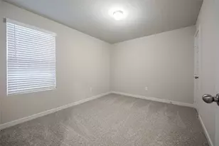 25525 Flora Bella Ln, Elgin, TX 78621 - Photo 7