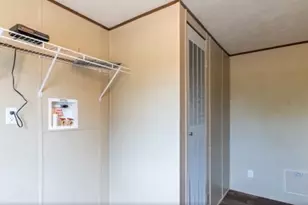 146 Guajolote ST, Cedar Creek, TX 78612 - Photo 9