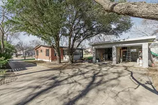 5611 Joe Sayers Ave, Austin, TX 78756 - Photo 17