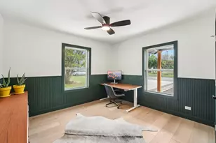 2312 Canterbury St, Austin, TX 78702 - Photo 9