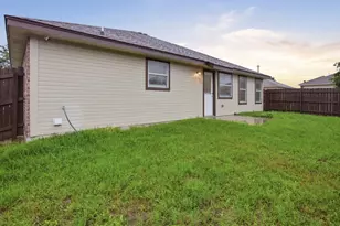 101 Soapstone Dr, Jarrell, TX 76537 - Photo 23