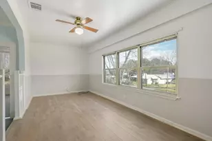 205 S Rio Grande St, Lockhart, TX 78644 - Photo 17