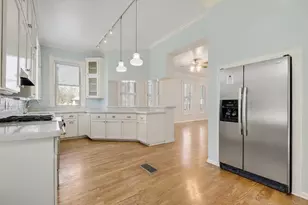 205 S Rio Grande St, Lockhart, TX 78644 - Photo 9