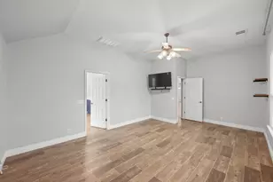 9309 Manipari Ln, Austin, TX 78749 - Photo 15